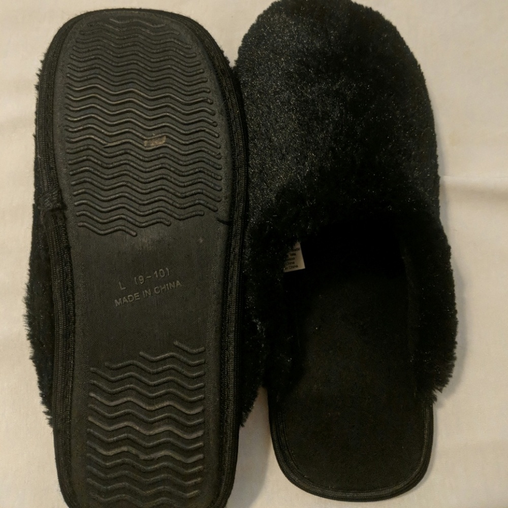 Slippers - Picture 2 of 2